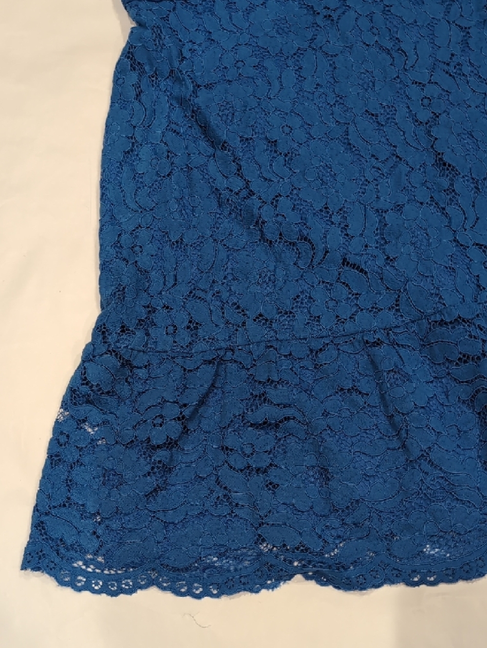 Karl Lagerfeld Women's Cobalt Blue Lace V-Neck Dress - 10 - Picture 7 of 12